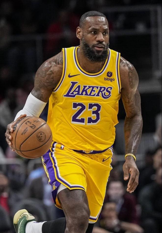 她反复提到 她反复提到